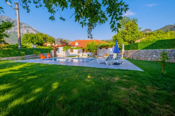 Yesiluzumlu kiralik villa almond 5 7990